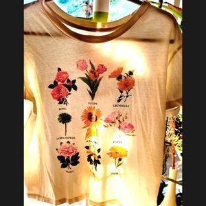 Oversized Tee Dainty Flower Garden Print🌹🌺🌻🌼🌷